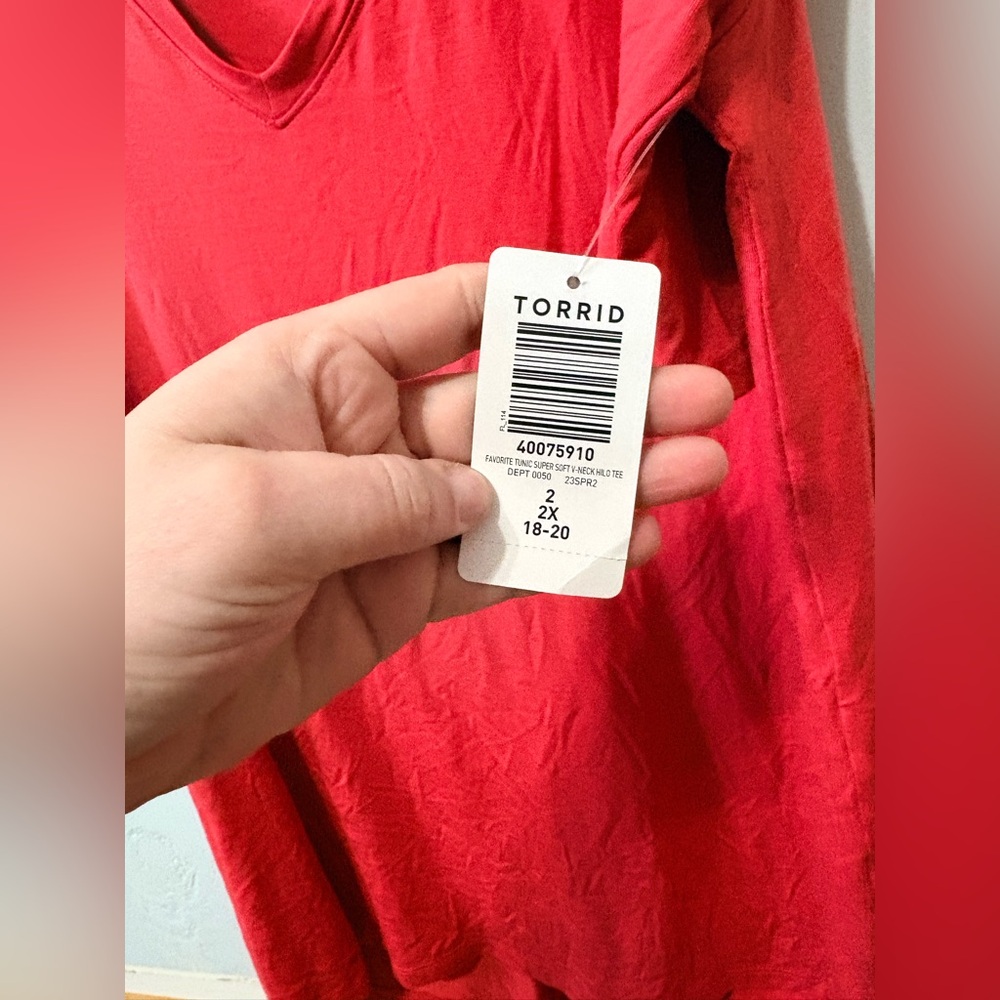 Torrid Favorite Tunic Super Soft V-Neck Tee Red 2X | Plus Size Basic Top - Picture 2 of 4